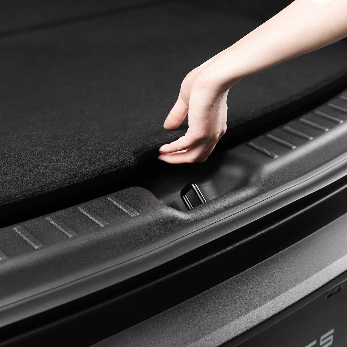 Tailgate Threshold Cover for Model Y Juniper 2025-2026