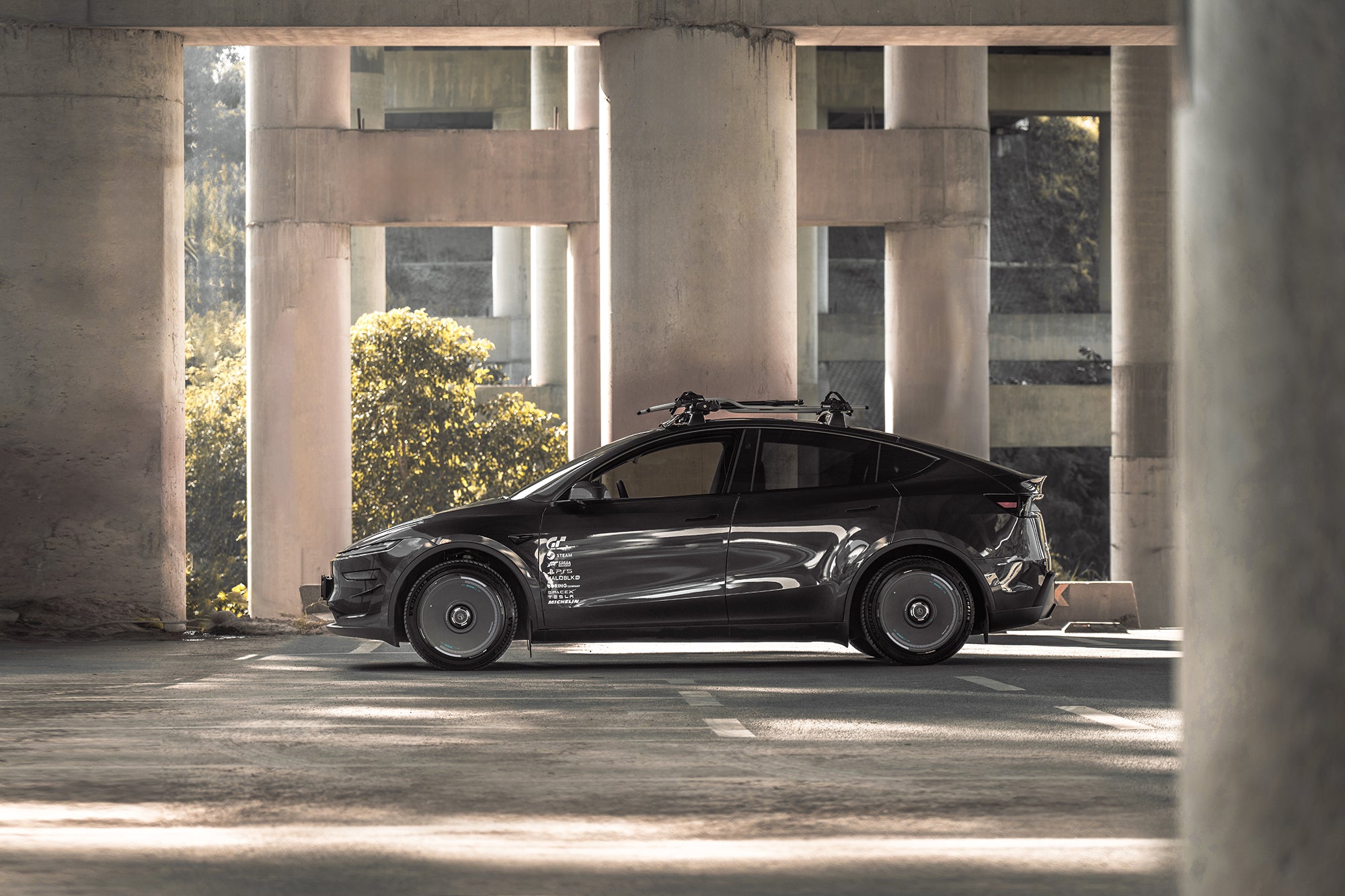 HALODISC 2 - SuperChager Black | Wheel Covers for Tesla