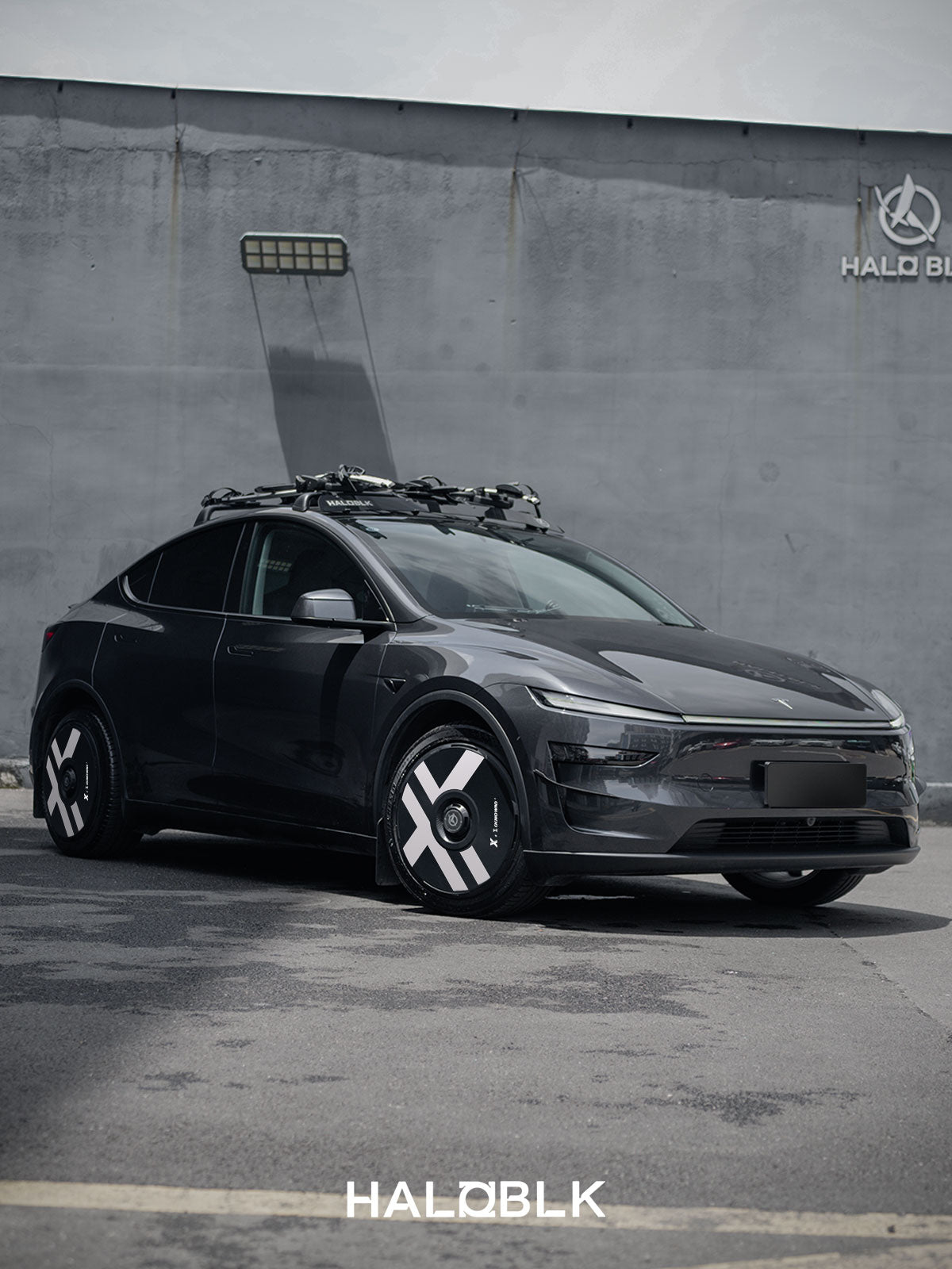 HALODISC 2 - X-Factor Black | Wheel Covers for Tesla