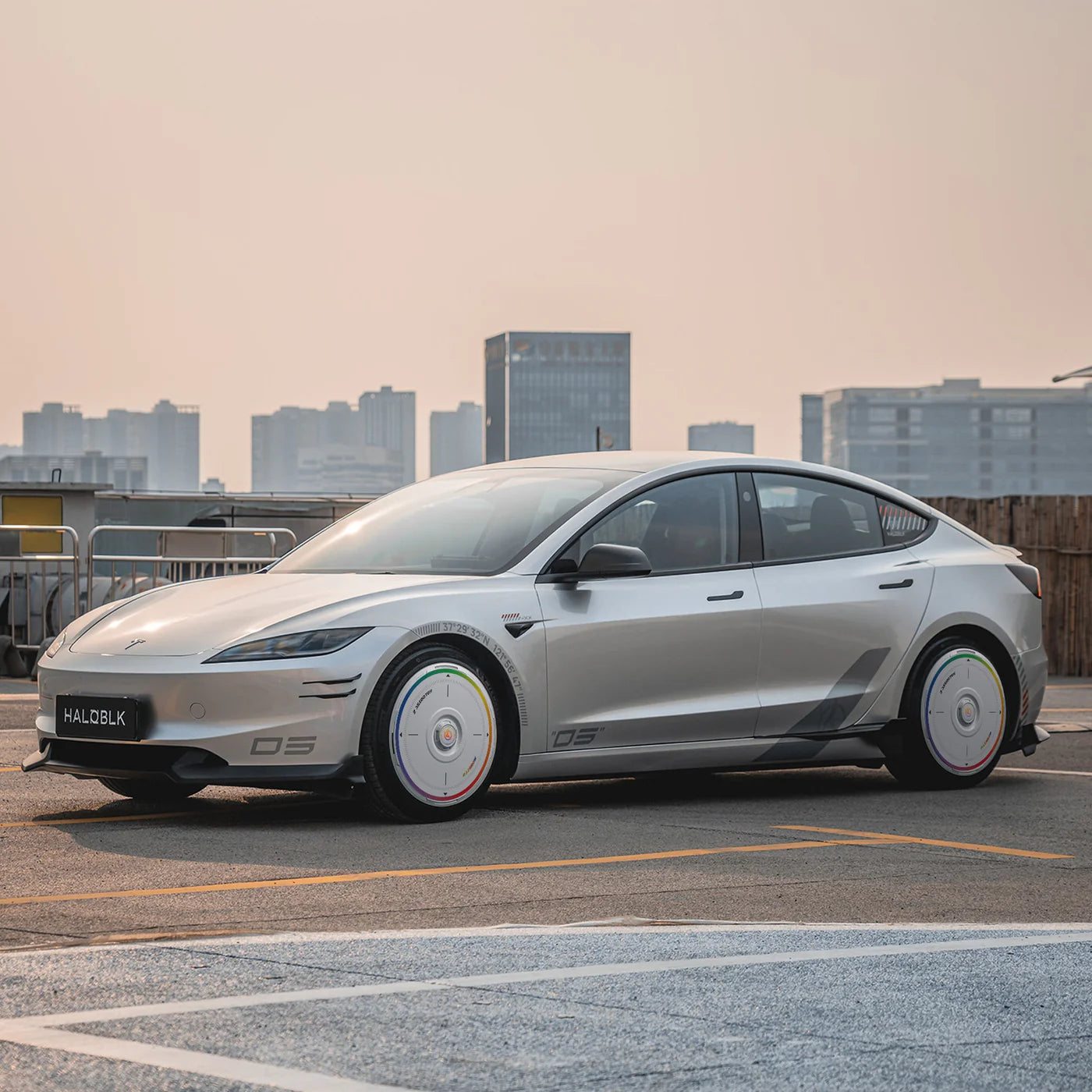 HALODISC 2 - RAINBOW ROAD White| Wheel Covers for Tesla