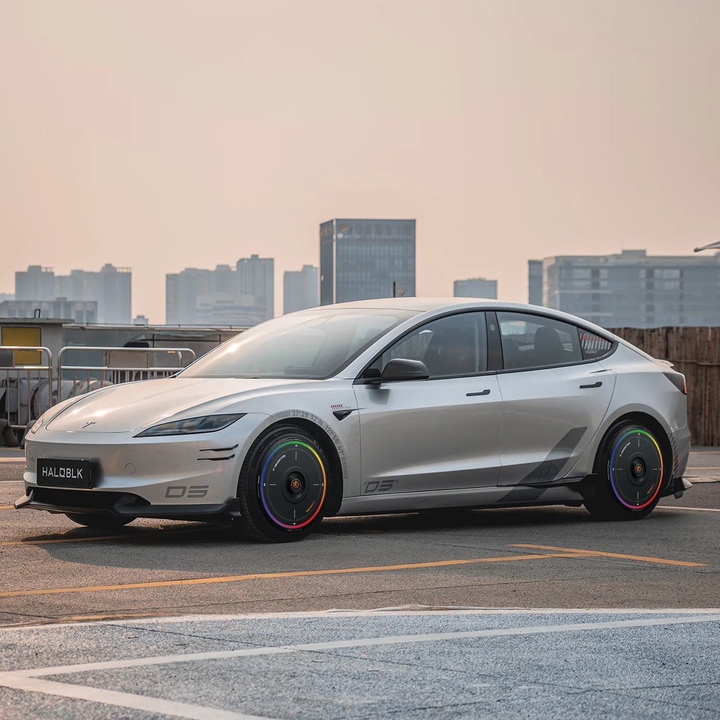 HALODISC 2 - RAINBOW ROAD Black| Wheel Covers for Tesla