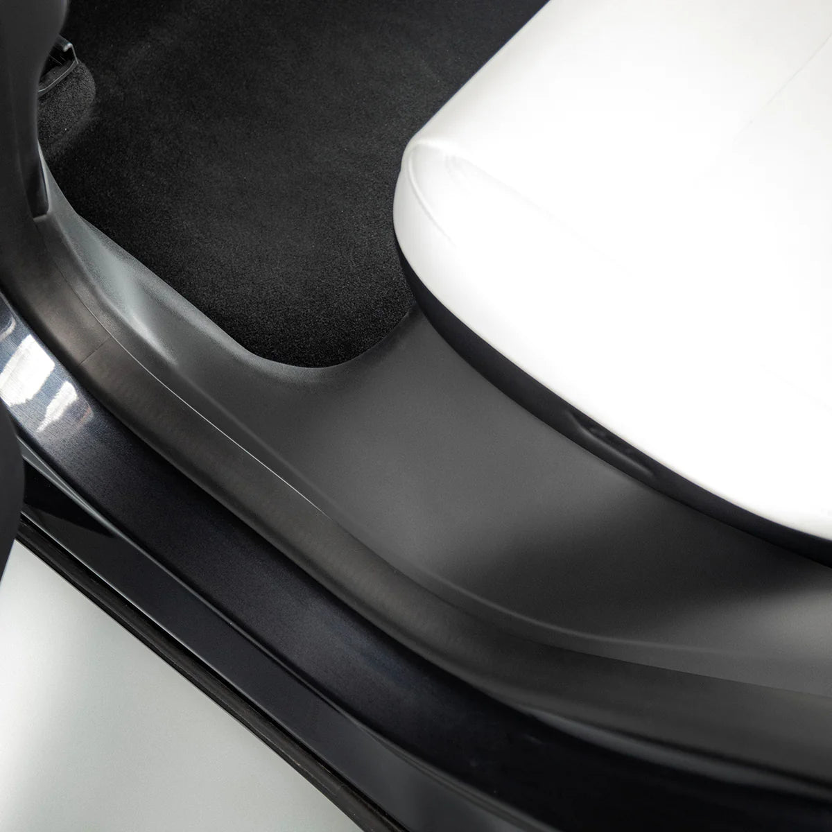 Front/Rear Door Threshold Cover