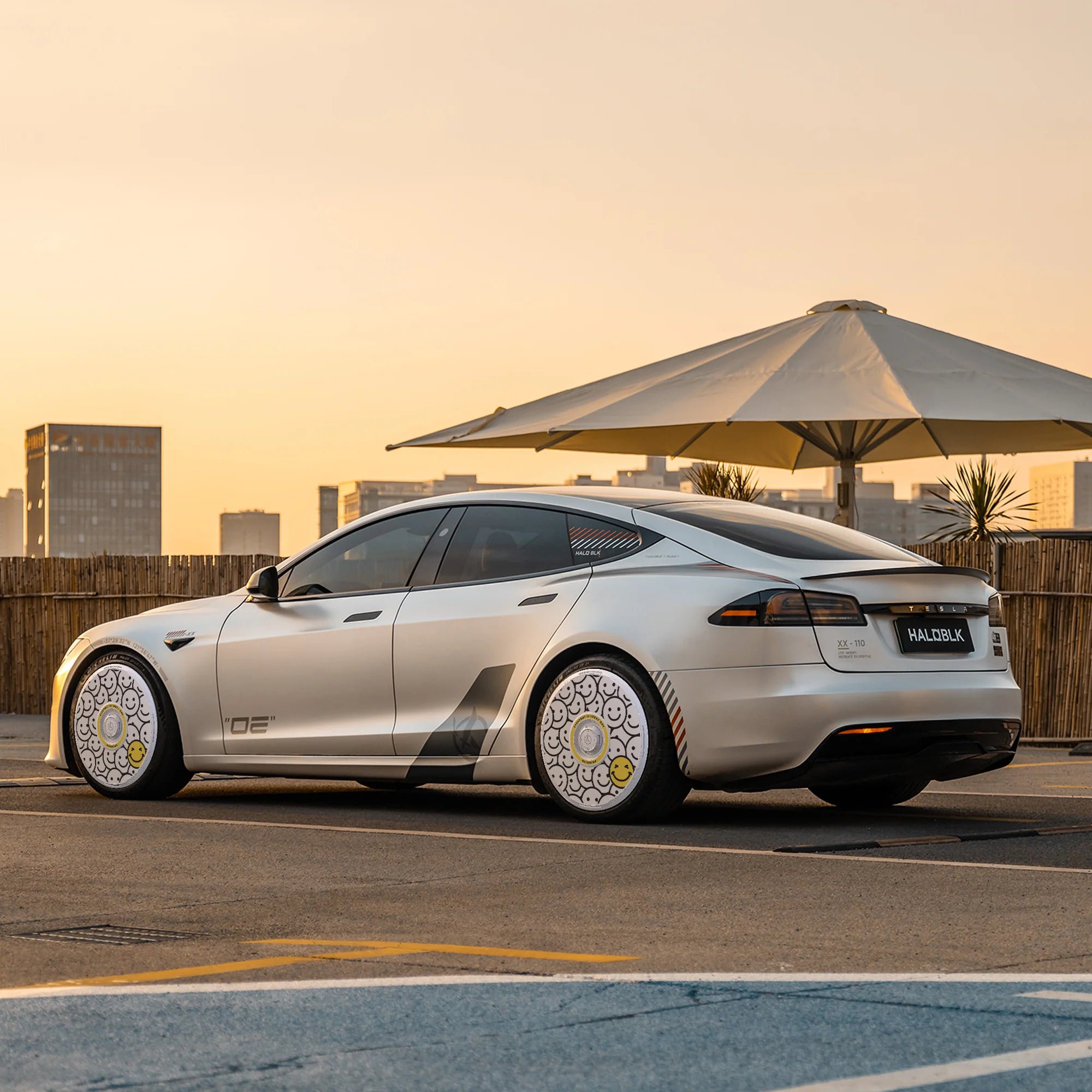HALODISC 2 - Lucky Day | Wheel Covers for Tesla