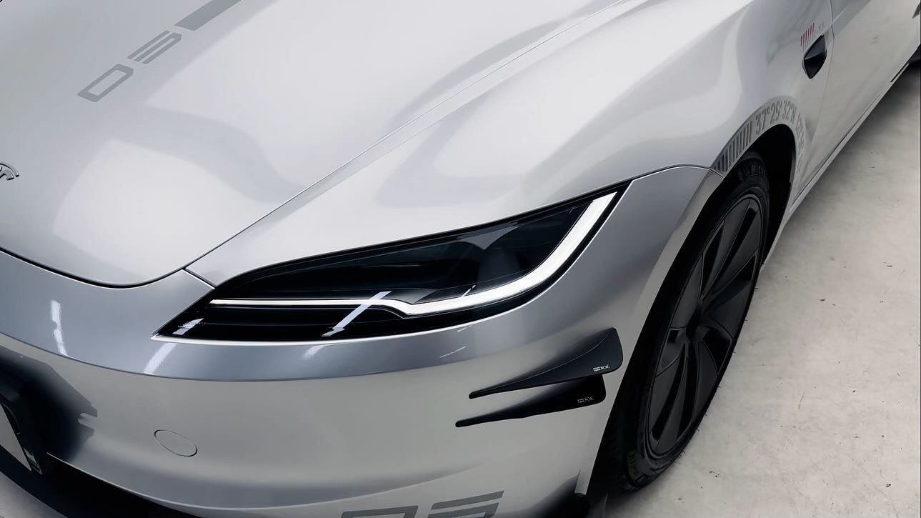 DRY Carbon Fiber Wind Blade For Tesla Model Y/3