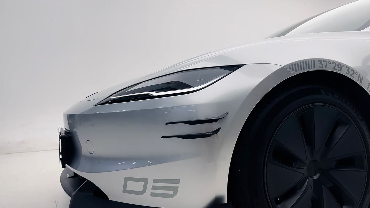 DRY Carbon Fiber Wind Blade For Tesla Model Y/3