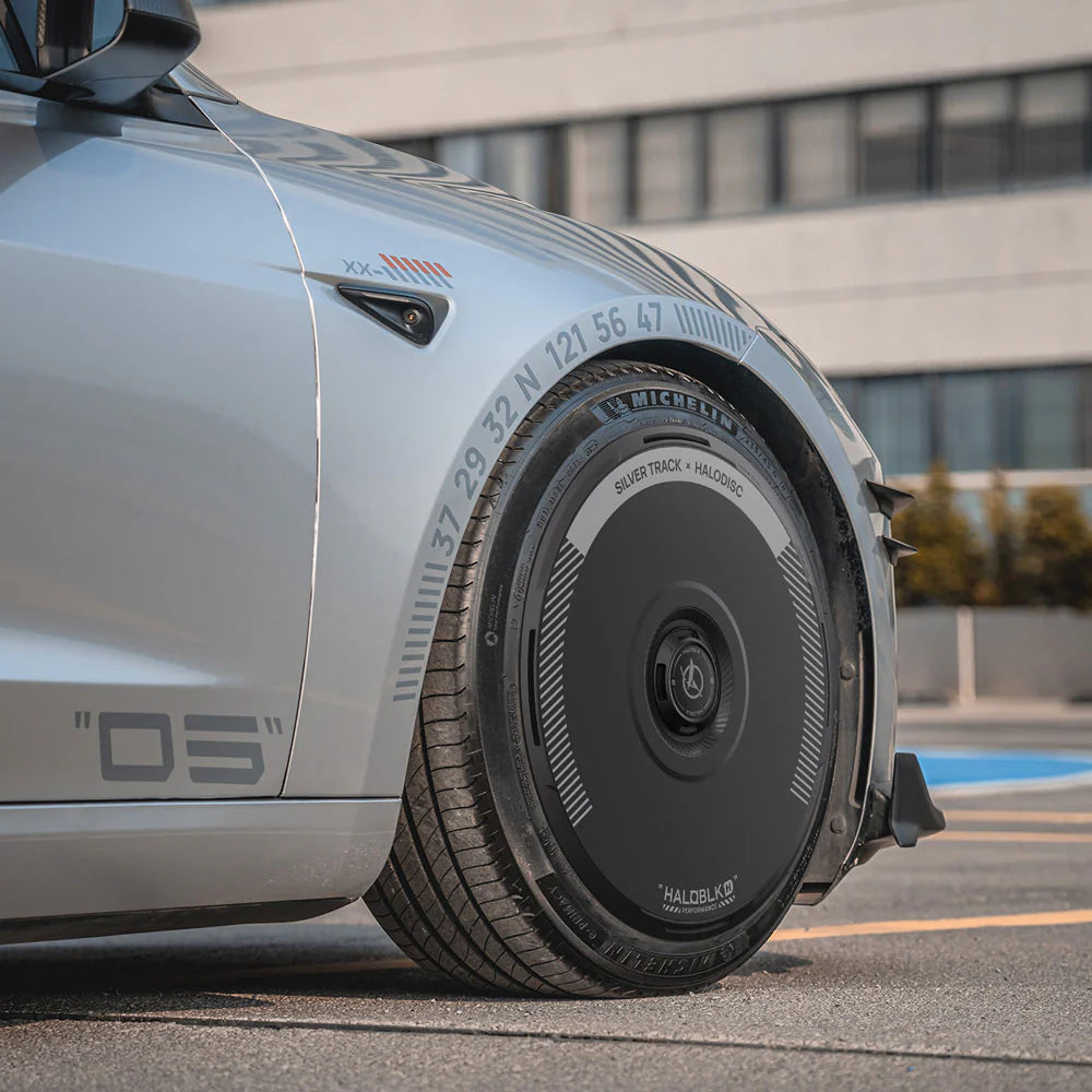 HALODISC 2 - SILVER TRACK Black | Wheel Covers for Tesla