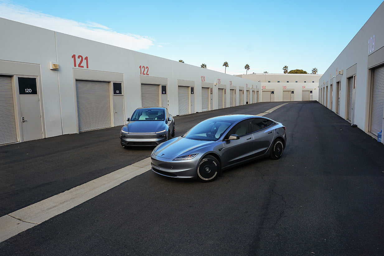 HALODISC 2 - SILVER TRACK Black | Wheel Covers for Tesla