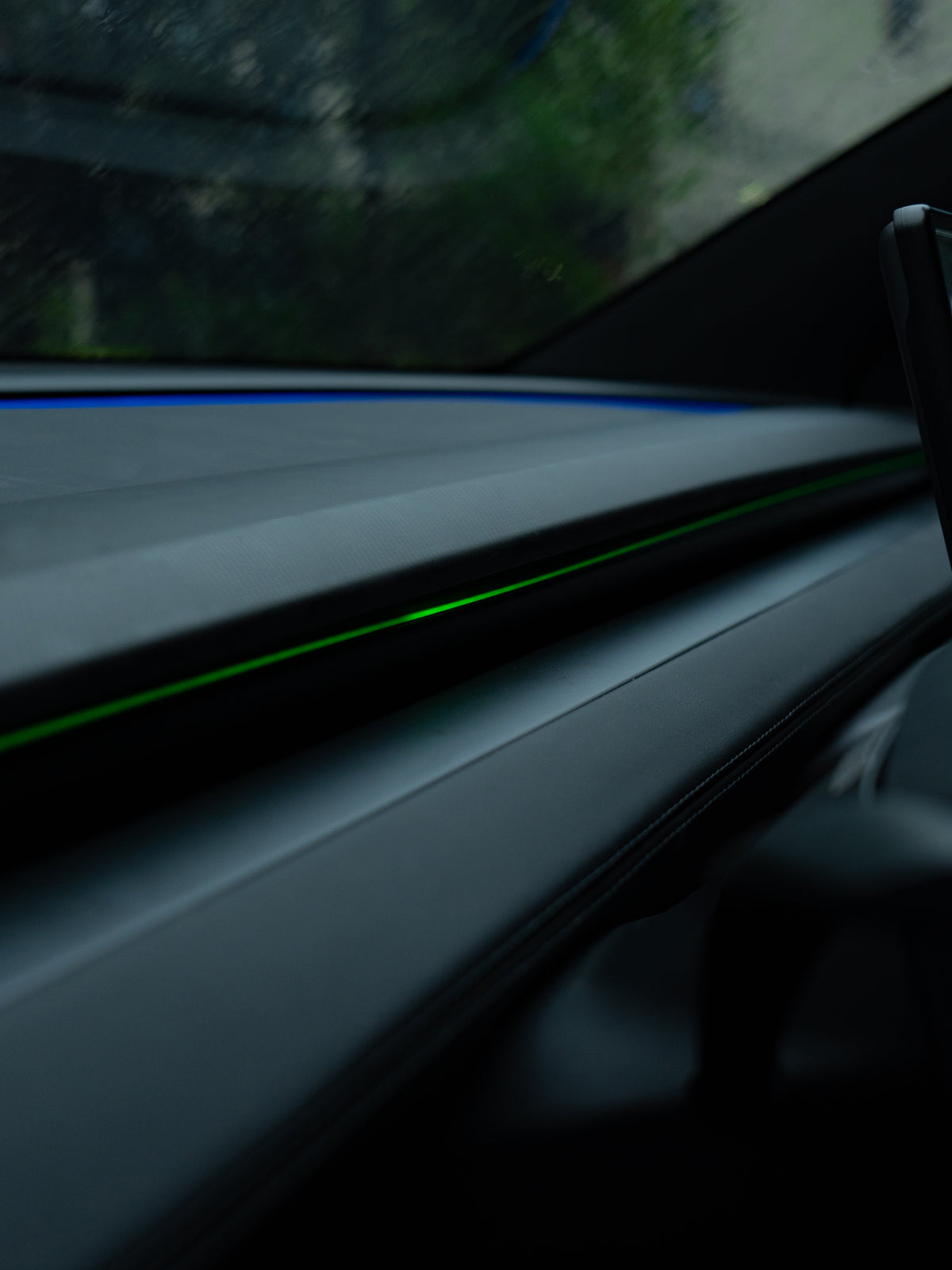 Tesla Synchronized Ambient Light Strip for Model 3 / Y / YL