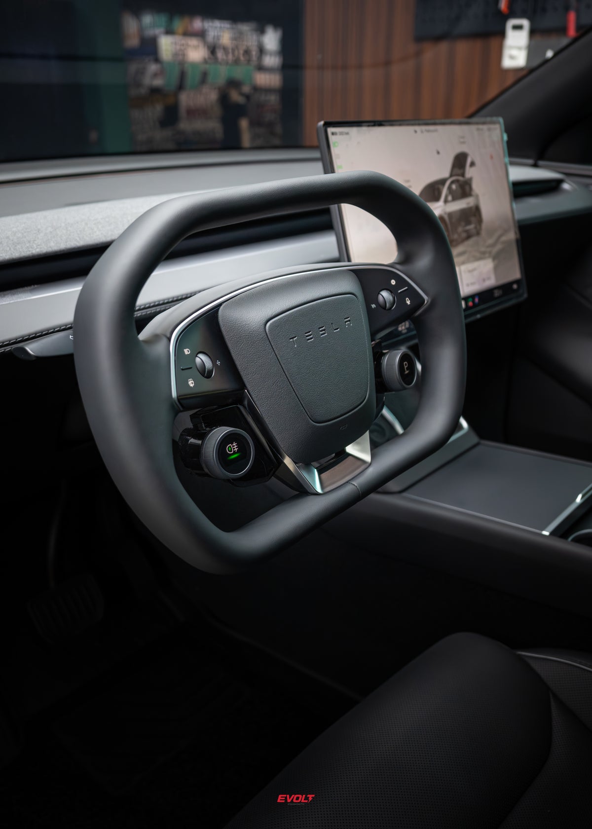 Pro Edition | Cyber Style Steering Wheel for Tesla Model 3 / Y / YL - Bosch-Partnered Smart Control Technology